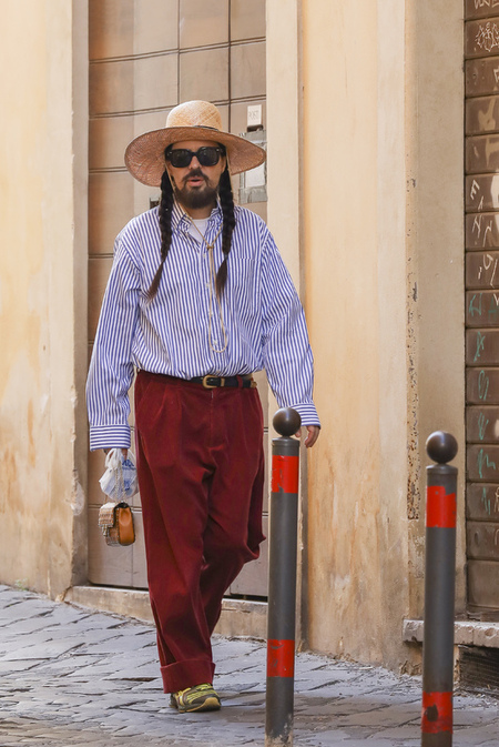 Roma Alessandro Michele iconico per le strade della Capitale Roma Alessandro Michele iconico per le strade della Capitale