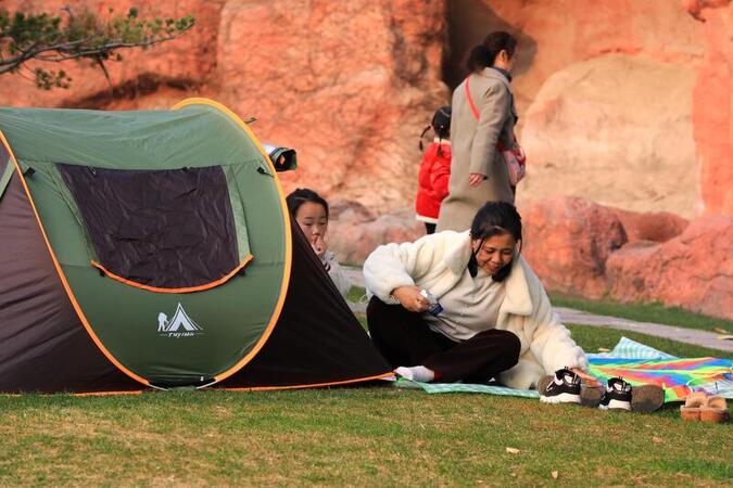 Citizens Enjoy Spring Time in Huai an Citizens Enjoy Spring Time in Huai an