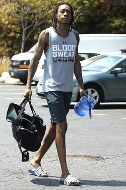 Exclusive, Los Angeles, CA - 8/31/17
Nick Jonas bumps into rapper Wiz Khalifa at the gym and then heads to Whole Foods to do some grocery shopping.
-PICTURED: Wiz Khalifa
-PHOTO by: INSTARimages.com
-INSTAR_Nick_Jonas_Wiz_Khalifa_Gym_33418104972
Editorial Rights Managed Image - Please contact www.INSTARimages.com for licensing fee and rights: North America Inquiries: email sales@instarimages.com or call 212.414.0207 - UK Inquiries: email ben@instarimages.com or call + 7715 698 715 - Australia Inquiries: email sarah@instarimages.com.au or call +02 9660 0500 – for any other Country, please email sales@instarimages.com. Image or video may not be published in any way that is or might be deemed defamatory, libelous, pornographic, or obscene / Please consult our sales department for any clarification or question you may have - http://www.INSTARimages.com reserves the right to pursue unauthorized users of this image or video. If you are in violation of our intellectual property you may be liable for actual damages, loss of income, and profits you derive from the use of this image or video, and where appropriate, the cost of collection and/or statutory damage.