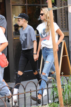 , New York, NY - 8/31/17-Kristen Stewart and Stella Maxwell Hold Hands While Taking a Walk in Manhattan
-PICTURED: Kristen Stewart and Stella Maxwell
-PHOTO by: Kristin Callahan/ACE Pictures/INSTARimages.com
-INSTAR_Kristen_Stewart_Stella_Maxwell_NYC_1001015289
Editorial Rights Managed Image - Please contact www.INSTARimages.com for licensing fee and rights: North America Inquiries: email sales@instarimages.com or call 212.414.0207 - UK Inquiries: email ben@instarimages.com or call + 7715 698 715 - Australia Inquiries: email sarah@instarimages.com.au or call +02 9660 0500 – for any other Country, please email sales@instarimages.com. Image or video may not be published in any way that is or might be deemed defamatory, libelous, pornographic, or obscene / Please consult our sales department for any clarification or question you may have - http://www.INSTARimages.com reserves the right to pursue unauthorized users of this image or video. If you are in violation of our intellectual property you may be liable for actual damages, loss of income, and profits you derive from the use of this image or video, and where appropriate, the cost of collection and/or statutory damage.