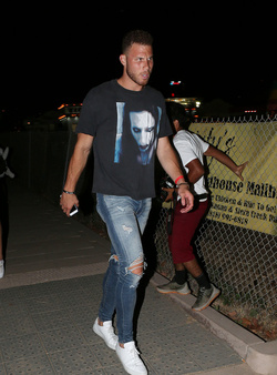 So much in love! New hot couple inseparable Kendall Jenner and Blake Griffin at Malibu fair in Malibu with friends sept 3, 2017 /X17online.com