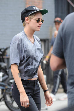 , New York, NY - 8/31/17-Kristen Stewart and Stella Maxwell Hold Hands While Taking a Walk in Manhattan
-PICTURED: Kristen Stewart
-PHOTO by: Kristin Callahan/ACE Pictures/INSTARimages.com
-INSTAR_Kristen_Stewart_Stella_Maxwell_NYC_1001015300
Editorial Rights Managed Image - Please contact www.INSTARimages.com for licensing fee and rights: North America Inquiries: email sales@instarimages.com or call 212.414.0207 - UK Inquiries: email ben@instarimages.com or call + 7715 698 715 - Australia Inquiries: email sarah@instarimages.com.au or call +02 9660 0500 – for any other Country, please email sales@instarimages.com. Image or video may not be published in any way that is or might be deemed defamatory, libelous, pornographic, or obscene / Please consult our sales department for any clarification or question you may have - http://www.INSTARimages.com reserves the right to pursue unauthorized users of this image or video. If you are in violation of our intellectual property you may be liable for actual damages, loss of income, and profits you derive from the use of this image or video, and where appropriate, the cost of collection and/or statutory damage.