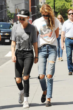 , New York, NY - 8/31/17-Kristen Stewart and Stella Maxwell Hold Hands While Taking a Walk in Manhattan
-PICTURED: Kristen Stewart and Stella Maxwell
-PHOTO by: Kristin Callahan/ACE Pictures/INSTARimages.com
-INSTAR_Kristen_Stewart_Stella_Maxwell_NYC_1001015288
Editorial Rights Managed Image - Please contact www.INSTARimages.com for licensing fee and rights: North America Inquiries: email sales@instarimages.com or call 212.414.0207 - UK Inquiries: email ben@instarimages.com or call + 7715 698 715 - Australia Inquiries: email sarah@instarimages.com.au or call +02 9660 0500 – for any other Country, please email sales@instarimages.com. Image or video may not be published in any way that is or might be deemed defamatory, libelous, pornographic, or obscene / Please consult our sales department for any clarification or question you may have - http://www.INSTARimages.com reserves the right to pursue unauthorized users of this image or video. If you are in violation of our intellectual property you may be liable for actual damages, loss of income, and profits you derive from the use of this image or video, and where appropriate, the cost of collection and/or statutory damage.