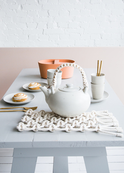 DIY Make a macram&eacute; coaster teapot handle