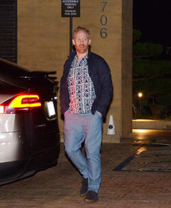 Brad Pitt s pal Thomas Houseago enjoys a dinner outing at Nobu in Malibu.