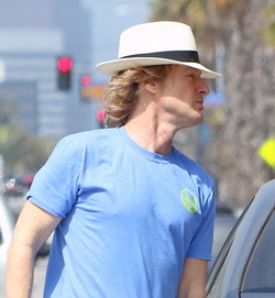 Owen Wilson Steps Out For Lunch With Son Robert
