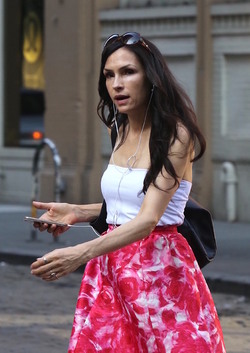 Famke Janssen Leaving the Apple Store in Soho Famke Janssen Leaving the Apple Store in Soho