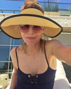 Celebrity Selfies