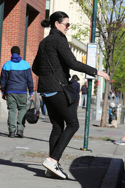 Julianna Margulies on her way to gym