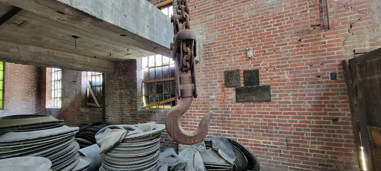  A rot filled stench burned my lungs and I saw something TWISTED in the basement Explorer left terrified after visit to abandoned factory