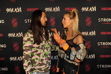 Steve Aoki Claudia Leitte Steve Aoki Claudia Leitte