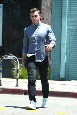 Dave Franco goes to lunch in Los Feliz