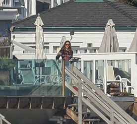 EXCLUSIVE Summer romance Jennifer Garner and Bradley Cooper on the beach
