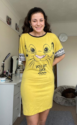 YOUNG WOMAN LOOKS UNRECOGNISABLE AFTER SPENDING OVER £9K ON HER DREAM BODY YOUNG WOMAN LOOKS UNRECOGNISABLE AFTER SPENDING OVER £9K ON HER DREAM BODY
