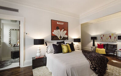 Uma Thurman sells manhattan duplex for 6.6 million