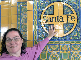 I CHOO CHOO CHOOSE YOU WOMAN CLAIMS SHE MARRIED A TRAIN STATION AFTER 36 YEARS IN LOVE