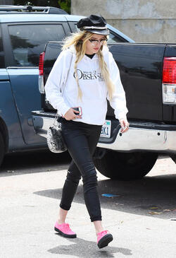 Is Bella Thorne Sending A Message To Scott Disick With This Hoodie 