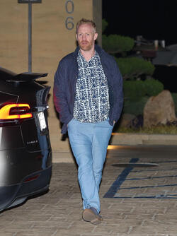 Brad Pitt s pal Thomas Houseago enjoys a dinner outing at Nobu in Malibu.