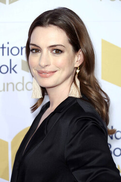Anne Hathaway
