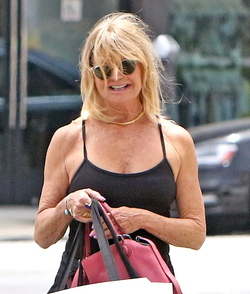 Goldie Hawn And Kurt Russell Go Shopping In Brentwood