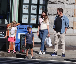 Michael Weatherly and wife window shopping for houses with their kids Michael Weatherly and wife window shopping for houses with their kids