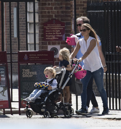 Princess Madeleine with her Kids Princess Madeleine with her Kids