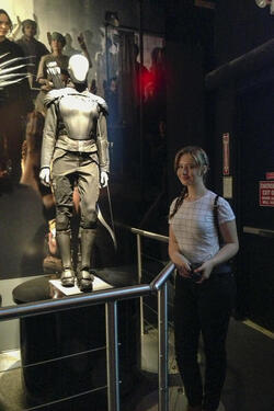 JENNIFER LAWRENCE DOPPELGANGER THANKS STRANGERS FOR SPOTTING SIMILARITIES TO A LIST STAR