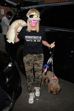 Kristin Chenoweth on her way to the Airport