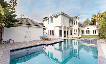 Hollywood film director Patty Jenkins has just bought this house in Santa Monica California for 6.35 million