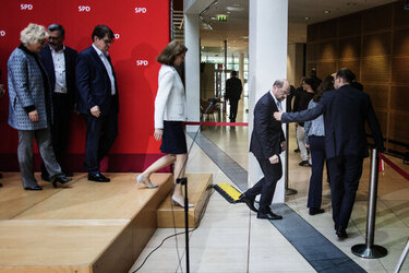 Martin Schulz reacts to state elections results