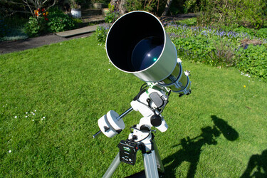 Incredible images of the Black Saturn Incredible images of the Black Saturn