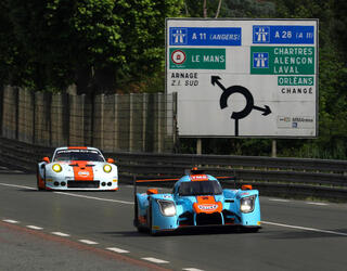 SCHOOL BOY RACES LE MANS