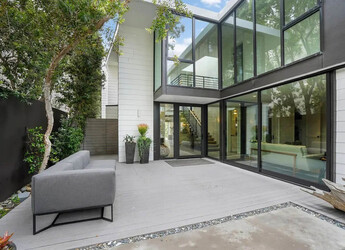 Ray Romano is looking to rent out his home in Malibu California