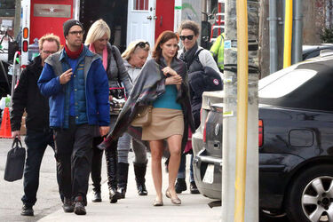 EXCLUSIVE Jessica Chastain Wraps up in a Cashmere Scarf on the Set of Molly s Game.