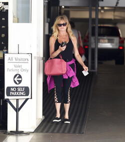 Film icon Goldie Hawn was spotted leaving the Gym in Brentwood. Film icon Goldie Hawn was spotted leaving the Gym in Brentwood.