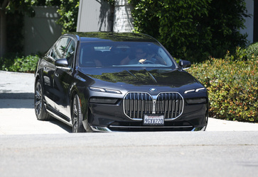 Jennifer Garner Drops By Ben Affleck s House To Celebrate His 52nd Birthday