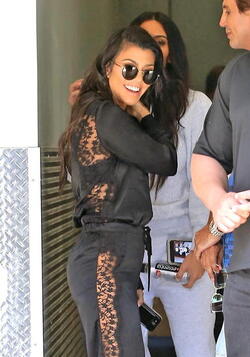 Kim And Kourtney Crack Up On Snapchat Kim And Kourtney Crack Up On Snapchat