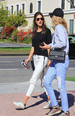 Alessandra Ambrosio Sports Star Print Skinny Jeans For Ladies Lunch In Beverly Hills