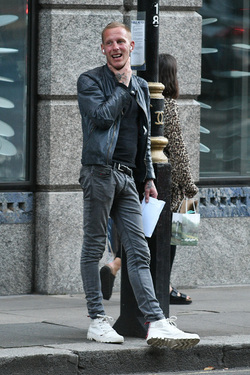 Laurence Fox seen out and about in Mayfair