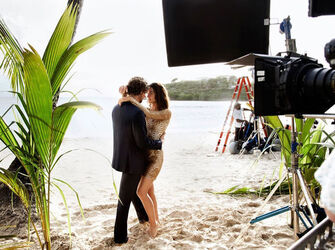LILY ALDRIDGE IN MICHAEL KORS WONDERLUST FRAGRANCE CAMPAIGN LILY ALDRIDGE IN MICHAEL KORS WONDERLUST FRAGRANCE CAMPAIGN