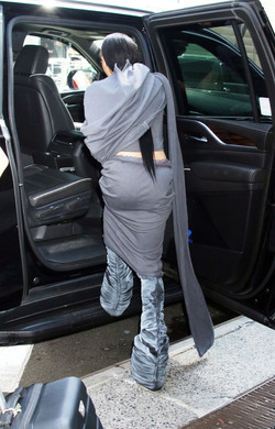 FKA twigs leaving GMA3