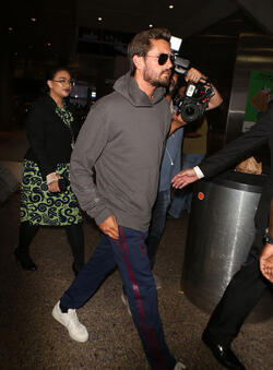 Scott Disick coming back from Cannes as if nothing happened Scott Disick coming back from Cannes as if nothing happened