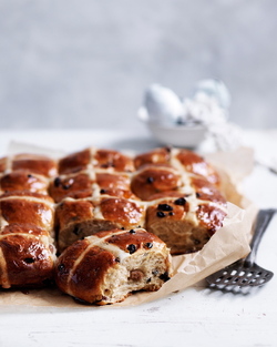 HOT CROSS 4 BUNS WAYS HOT CROSS 4 BUNS WAYS