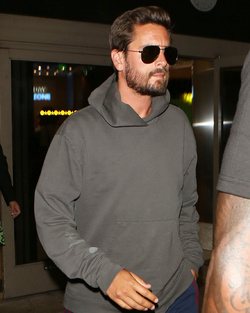 Scott Disick coming back from Cannes as if nothing happened Scott Disick coming back from Cannes as if nothing happened