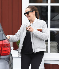 Jennifer Garner and a girlfriend make a caffeine pit stop at Brentwood Country Mart.