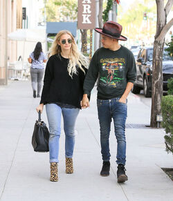 Ashlee Simpson and Evan Ross CoupleGoals
