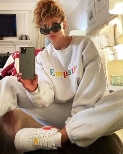 Celebrity Selfies