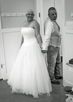 BRAVE BRIDE WITH CANCER THROWS WIG BEFORE FLINGING BOUQUET AT WEDDING RECEPTION