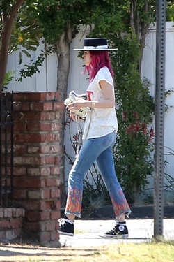 Bella Thorne Out With A Mystery Man After Explosive Relationship With Scott Disick Bella Thorne Out With A Mystery Man After Explosive Relationship With Scott Disick