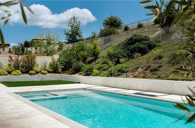 KYLIE JENNER PUTS HER FIRST HOME ON THE MARKET KYLIE JENNER PUTS HER FIRST HOME ON THE MARKET